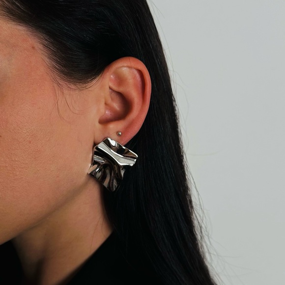 New Geometric Big Stud Earrings Waterproof Trendy Metal Texture Simple - Picture 3 of 7